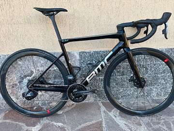 BMC slr Disc mod2023 Sram elettronico12v PERMUTO