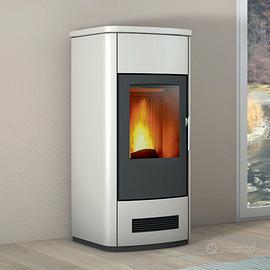 Stufa a pellet Piazzetta 11 kW - NUOVA IN GARANZIA