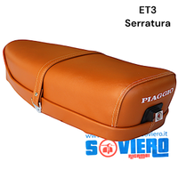 Sella Lunga Marrone con serratura Scritta Vespa 5