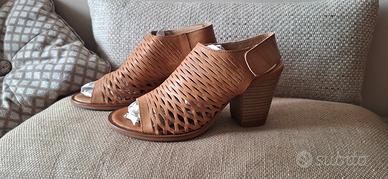 Sandali donna in pelle