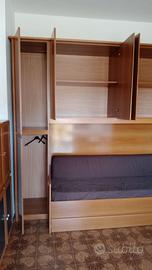 armadio a ponte con letto matrimoniale a scomparsa