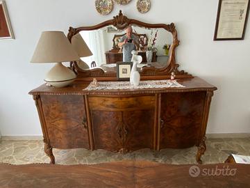 Buffet Chippendale del 1935 in noce e radica con s