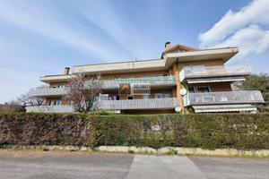Appartamento di 82 m² con 3 locali e box auto a Be