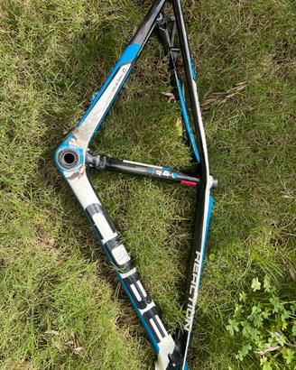 Telaio carbonio Cube reaction