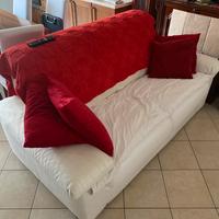 Divano lineare bianco