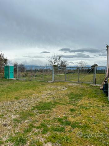 Terreno con Deposito Agricolo