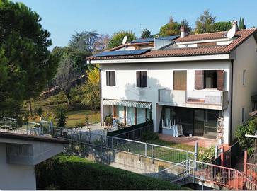 VILLA A SCHIERA A NEGRAR DI VALPOLICELLA