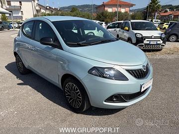 Lancia Ypsilon 1.0 FireFly 70cv Hybrid Platino