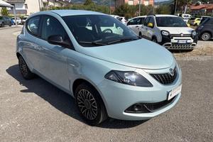 Lancia Ypsilon 1.0 FireFly 70cv Hybrid Platino