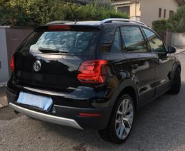 VOLKSWAGEN Polo 5ª serie - 2015