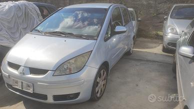 Mitsubishi colt per ricambi