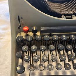 Macchina da scrivere Olivetti Lexicon 80