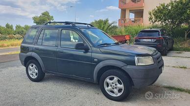 Land Rover Freelander 4 X 4