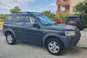 Land Rover Freelander 4 X 4