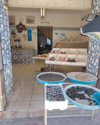 Pescheria di mq 50