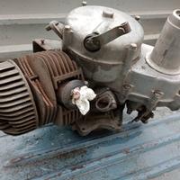 Motore ape ad1 più pezzi vespa piaggio in blocco