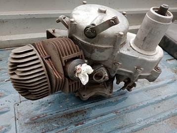 Motore ape ad1 più pezzi vespa piaggio in blocco