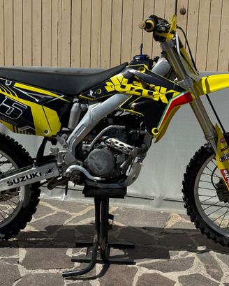 Suzuki RM-Z 250 4T 2008 – 53 ore – Gomme nuove