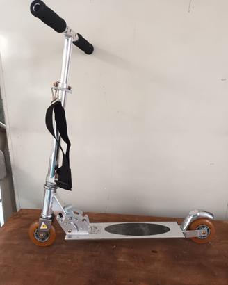 monopattino pieghevole per bambini