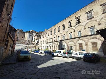 Appartamento Napoli [Cod. rif DeNicola/26VRG] (Vic