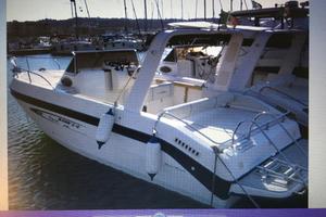 barca a motore cabinato