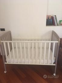 Lettino in legno con sbarre - ben tenuto