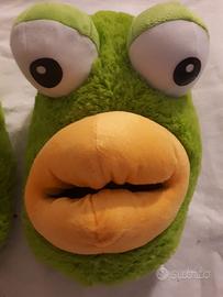 Pantofole di peluche Rane