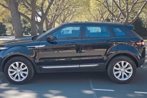 Lande Rover   Evoque 2.0  turbo diesel