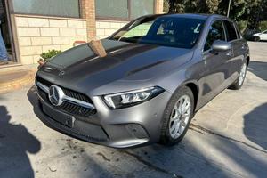 MERCEDES-BENZ A 180 d Automatic Progressive
