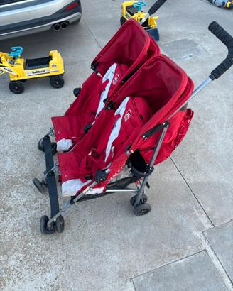 Passeggino gemellare leggero