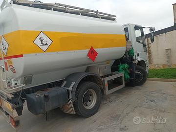 Autocisterna carburanti IVECO EUROCARGO 150E18