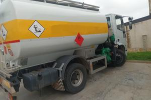 Autocisterna carburanti IVECO EUROCARGO 150E18