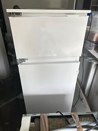 Frigorifero combinato da incasso Indesit (2 porte)