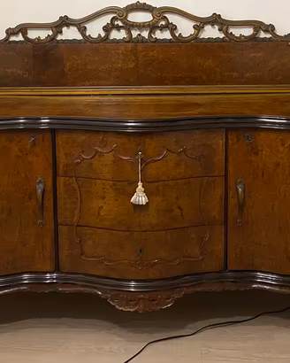 Mobile credenza antica