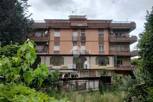 3 LOCALI A CASTROLIBERO