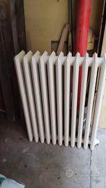 Termosifone calorifero in ghisa