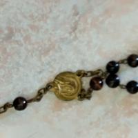 Rosario- collana con grani marroni e croce