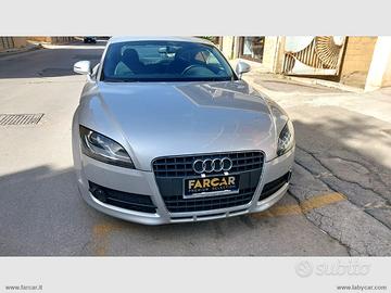 AUDI TT Coupé 1.8 TFSI Advanced plus S-LINE INTERI