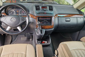 Mercedes viano 9 posti 2014