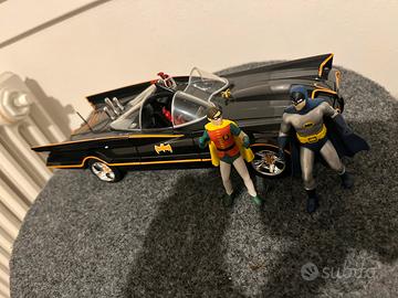 Batmobile 1966 1/18 dc comics