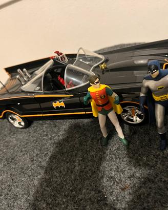 Batmobile 1966 1/18 dc comics