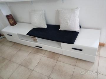 mobile per tv o altro 