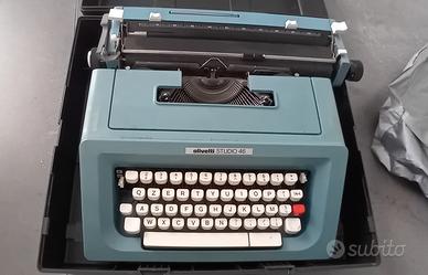 macchina da scrivere.  olivetti studio 46