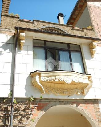 3 LOCALI A CASTEL SANT'ELIA