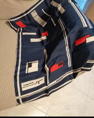 Splendido foulard di seta da donna 