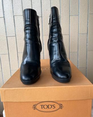 STIVALETTI TOD'S
