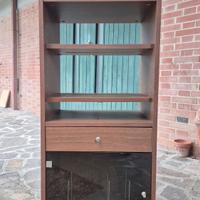 Mobile porta gira dischi, amplificatore e vinili