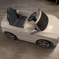 auto giocattolo cavalcabile e telecomandabile