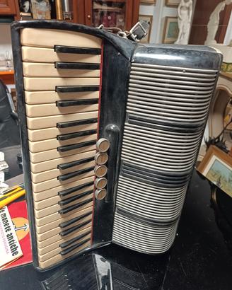 fisarmonica Scandalli 96 bassi  anni 40/50