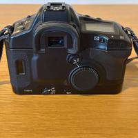 Canon EOS-1V – Reflex analogica professionale